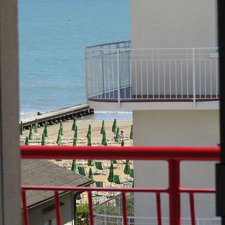 Hotel Atene Lido di Jesolo Exterior foto